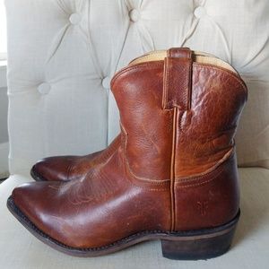 Brown Frye Billy Short Boots